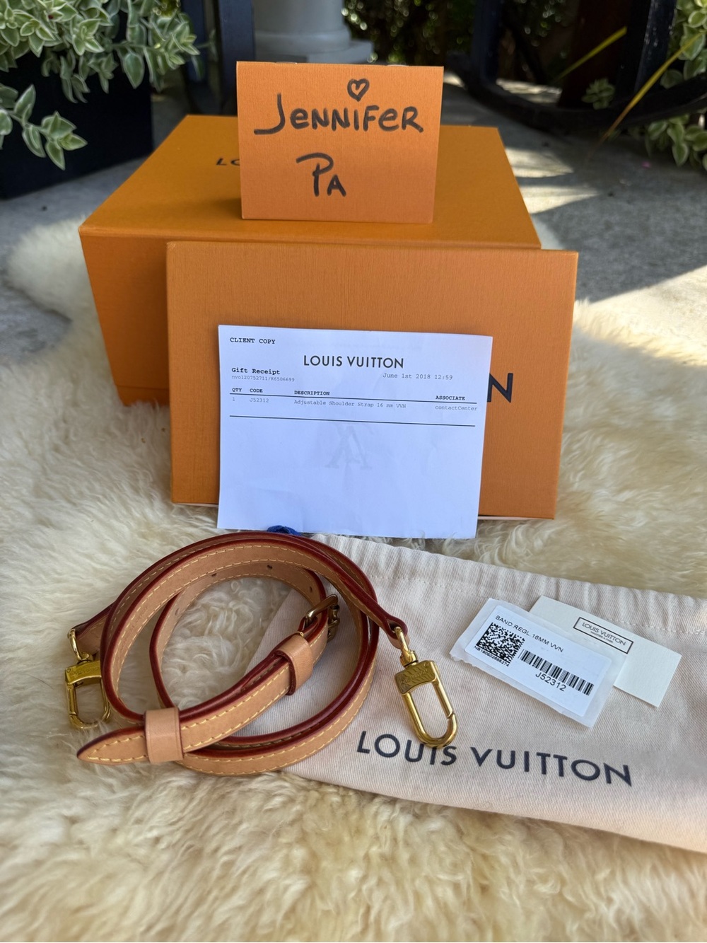 Louis Vuitton Vachetta Leather Shoulder Strap in Natural Tan